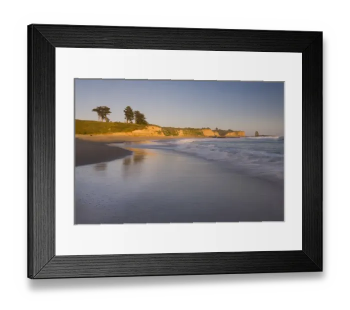 Framed Print : Sunset on four-mile beach. Santa Cruz coast, California, US