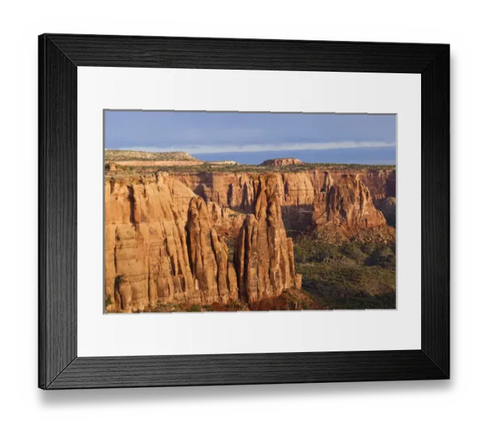 Framed Print : Monuments at sunrise in the Colorado National Monument in Fruita, Colorado, USA Framed Print : Monuments at sunrise in the Colorado National Monument in Fruita, Colorado, USA