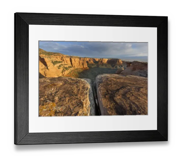 Framed Print : Monuments at sunrise in the Colorado National Monument in Fruita, Colorado, USA Framed Print : Monuments at sunrise in the Colorado National Monument in Fruita, Colorado, USA