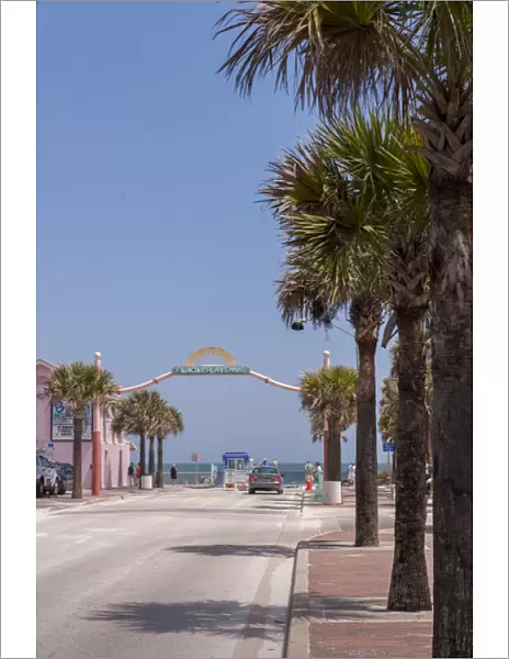 USA, Florida, New Smyrna Beach, Flagler Avenue, beach entrance