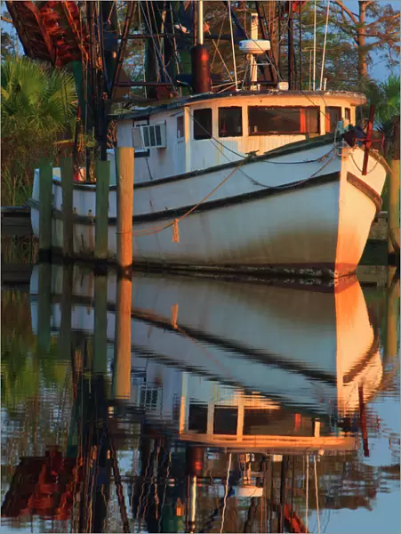 USA; North America; Florida; Apalachicola; Shrimp boat docked at harbor