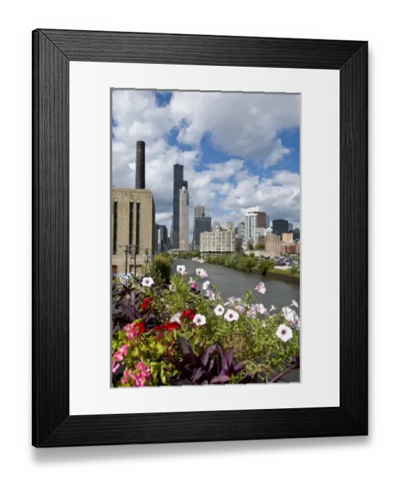 Framed Print : Chicago skyline and river looking north