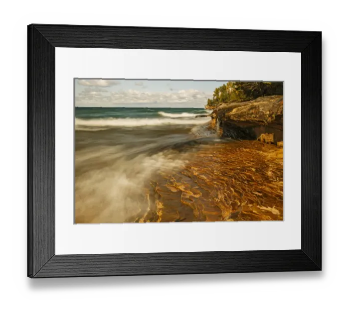Framed Print : Long exposure of waves on Lake Superior in fall, Pictured Rocks National Lakeshore Framed Print : Long exposure of waves on Lake Superior in fall, Pictured Rocks National Lakeshore