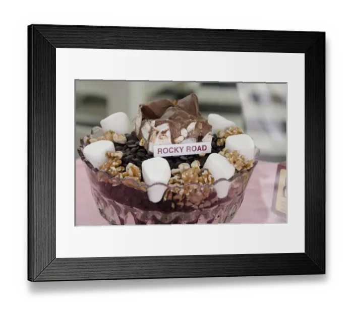 Framed Print : Michigan, Mackinac Island. Popular island fudge shop, Mackinac Island specialty