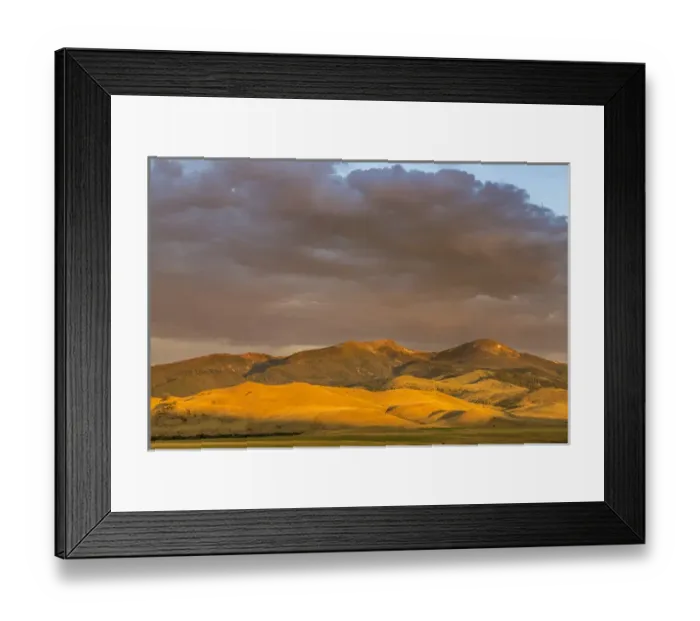 Framed Print : The Tobacco Root Mountains at sunrise near Ennis, Montana, USA