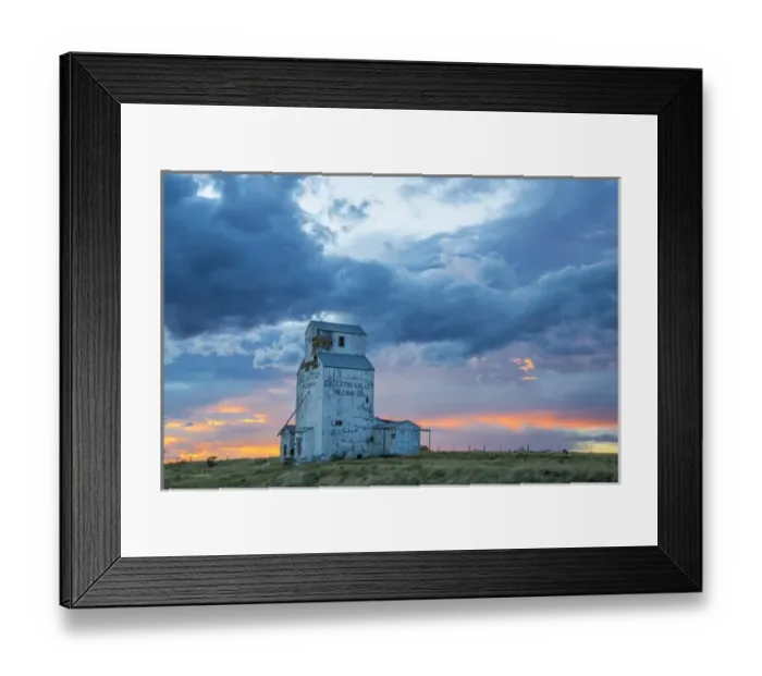 Framed Print : Old granary with sunset clopuds near Choteau, Montana, USA
