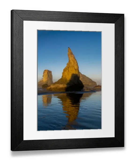 Framed Print : USA, Oregon, Bandon. Sunrise on beach. Credit as: Jay O Brien  /  Jaynes Gallery  /  DanitaDelimont