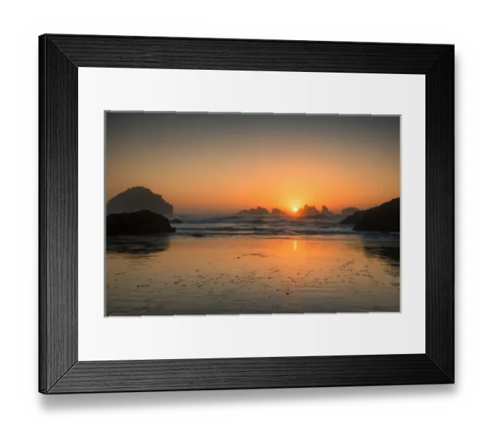Framed Print : USA, Oregon, Bandon. Beach sunset. Credit as: Jay O Brien / Jaynes Gallery / DanitaDelimont Framed Print : USA, Oregon, Bandon. Beach sunset. Credit as: Jay O Brien / Jaynes Gallery / DanitaDelimont
