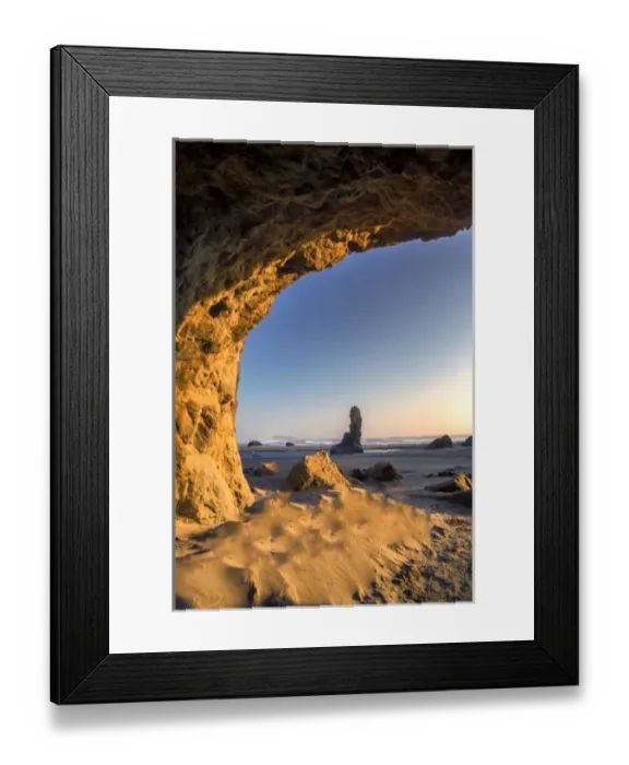 Framed Print : USA, Oregon, Bandon. Beach landscape. Credit as: Jay O Brien / Jaynes Gallery / DanitaDelimont Framed Print : USA, Oregon, Bandon. Beach landscape. Credit as: Jay O Brien / Jaynes Gallery / DanitaDelimont