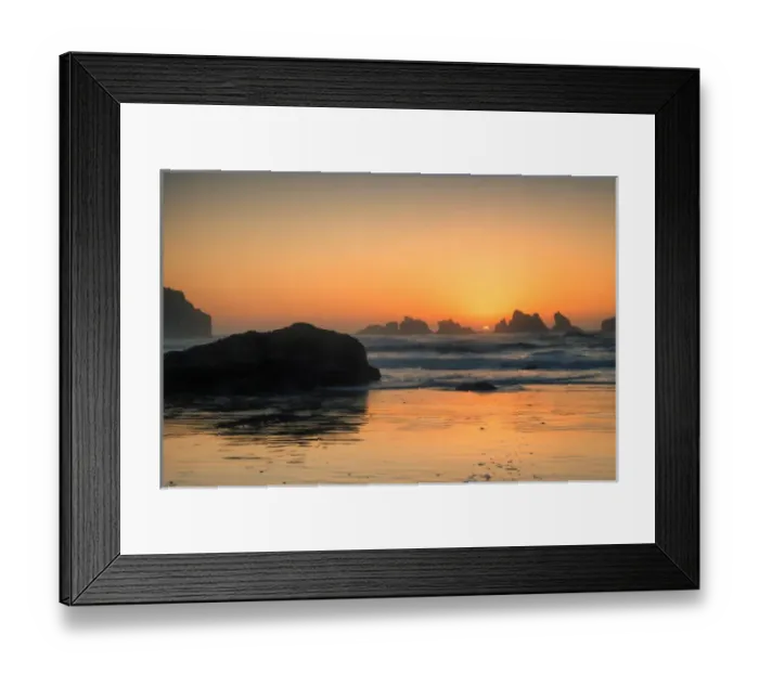 Framed Print : USA, Oregon, Bandon. Beach sunset. Credit as: Jay O Brien / Jaynes Gallery / DanitaDelimont Framed Print : USA, Oregon, Bandon. Beach sunset. Credit as: Jay O Brien / Jaynes Gallery / DanitaDelimont