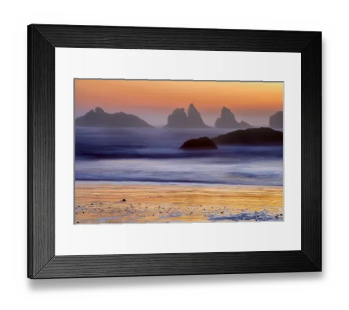 Framed Print : USA, Oregon, Bandon. Beach sunset. Credit as: Jay O Brien  /  Jaynes Gallery  /  DanitaDelimont