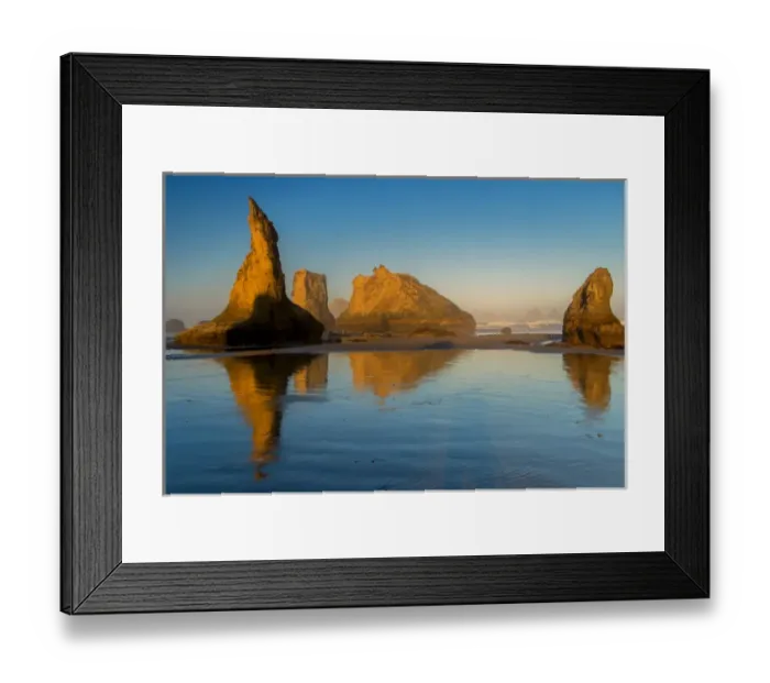 Framed Print : USA, Oregon, Bandon. Sunrise on beach. Credit as: Jay O Brien / Jaynes Gallery / DanitaDelimont Framed Print : USA, Oregon, Bandon. Sunrise on beach. Credit as: Jay O Brien / Jaynes Gallery / DanitaDelimont