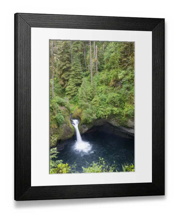 Framed Print : OR, Columbia River Gorge National Scenic Area, Punch Bowl Falls Framed Print : OR, Columbia River Gorge National Scenic Area, Punch Bowl Falls