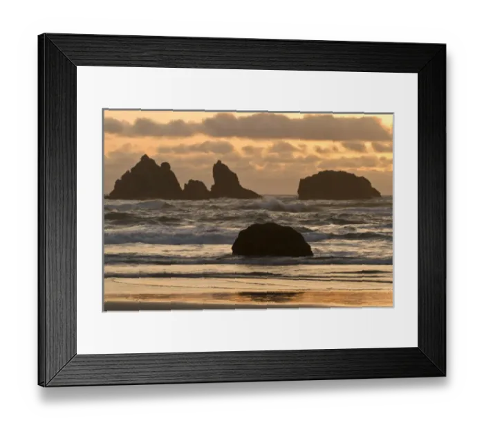 Framed Print : Seastacks on the beach at Bandon, Oregon Framed Print : Seastacks on the beach at Bandon, Oregon