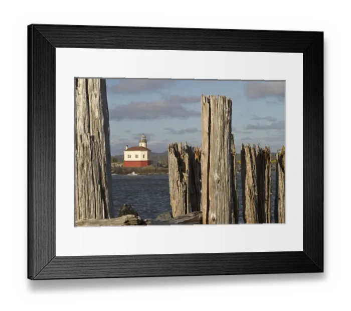 Framed Print : Coquille river lighthouse, Bandon, Oregon