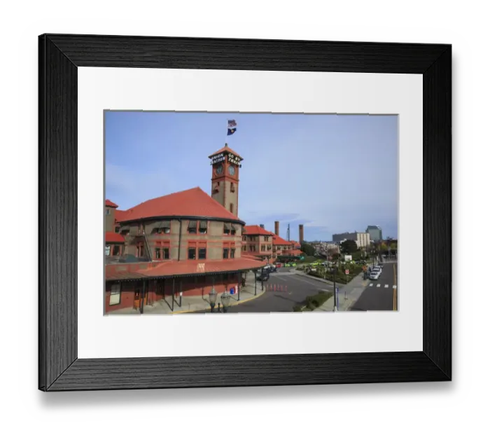 Framed Print : USA, Oregon, Portland, Union Station from the Broadway Bridge Framed Print : USA, Oregon, Portland, Union Station from the Broadway Bridge
