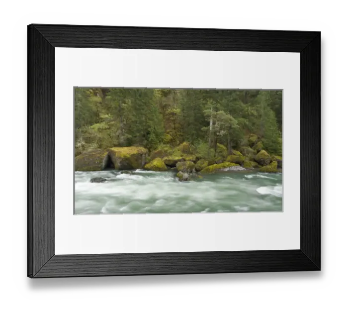 Framed Print : The Umpqua river, Oregon Framed Print : The Umpqua river, Oregon