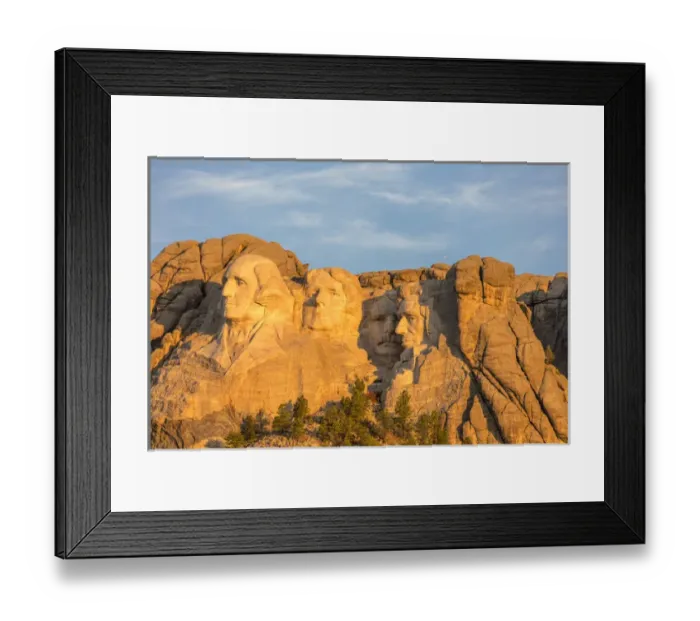 Framed Print : Mount Rushmore at first light near Keystone, South Dakota, USA Framed Print : Mount Rushmore at first light near Keystone, South Dakota, USA
