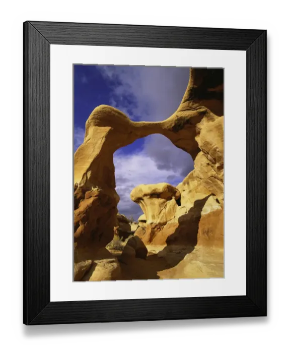 Framed Print : Metate Arch stands guard in Devils Garden, Grand Staircase National Monument, Utah