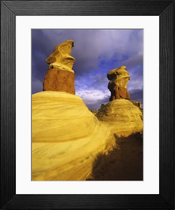 Framed Print : Spectacular hoodoos in Devils Garden, Grand Staircase Escalante National Monument Framed Print : Spectacular hoodoos in Devils Garden, Grand Staircase Escalante National Monument
