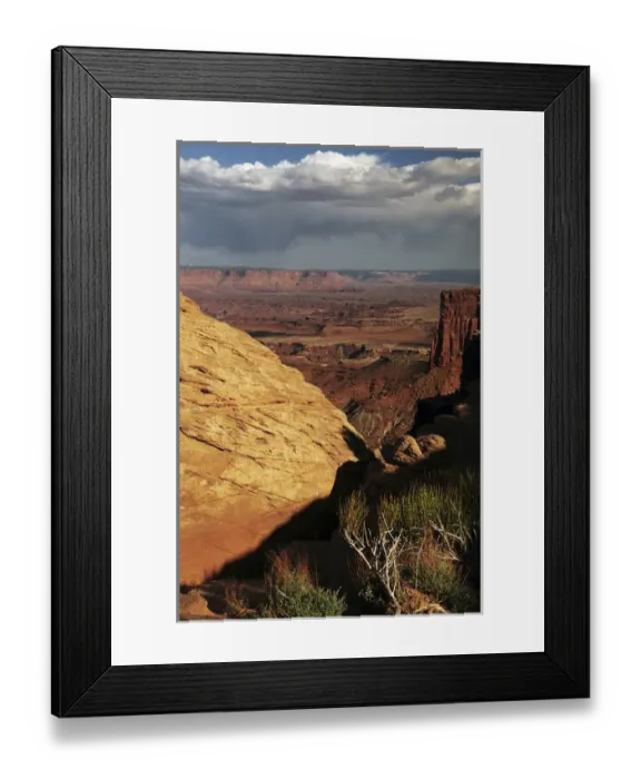 Framed Print : Mesa Arch, Canyonlands National Park, Utah, USA