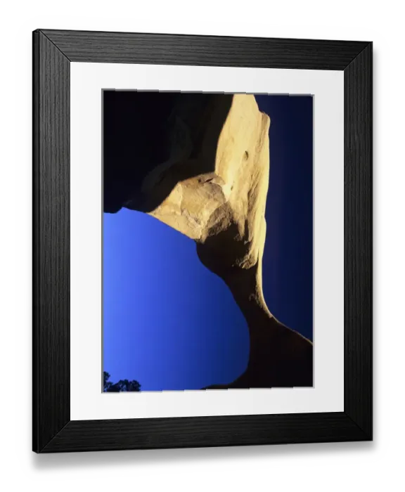 Framed Print : Top span of Metate Arch in Devils Garden, Grand Staircase Escalante National Monument Framed Print : Top span of Metate Arch in Devils Garden, Grand Staircase Escalante National Monument