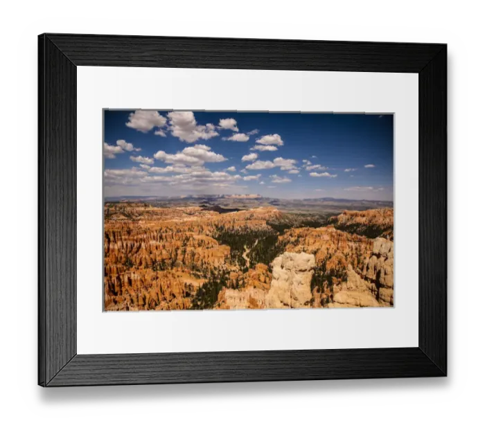 Framed Print : Bryce Canyon, National Park, Utah. Hoodoos and canyons at nine thousand feet Framed Print : Bryce Canyon, National Park, Utah. Hoodoos and canyons at nine thousand feet
