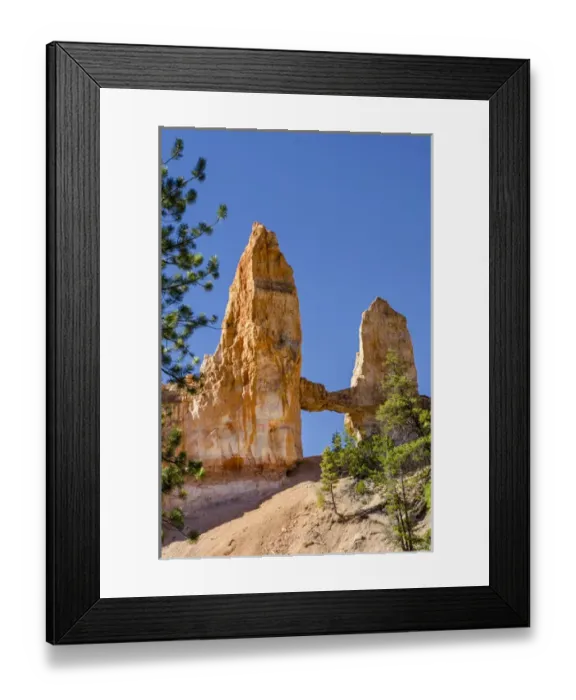 Framed Print : Tower Bridge rock formation, Bryce Canyon National Park Utah, USA Framed Print : Tower Bridge rock formation, Bryce Canyon National Park Utah, USA