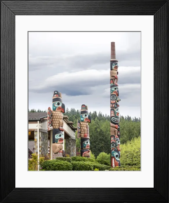 Framed Print : USA, Washington, Jamestown. Totem art. (PR) Credit as: Don Paulson / Jaynes Gallery Framed Print : USA, Washington, Jamestown. Totem art. (PR) Credit as: Don Paulson / Jaynes Gallery