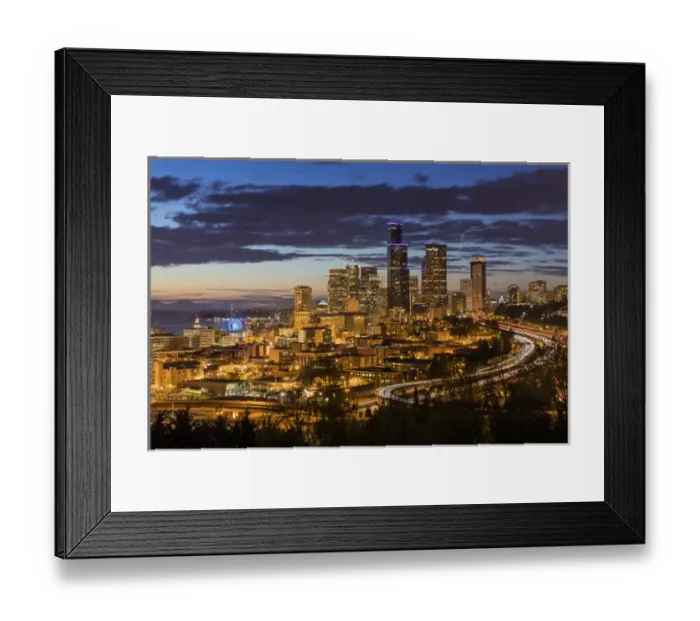 Framed Print : City skyline from Jose Rizal Park in downtown Seattle, Washington, USA