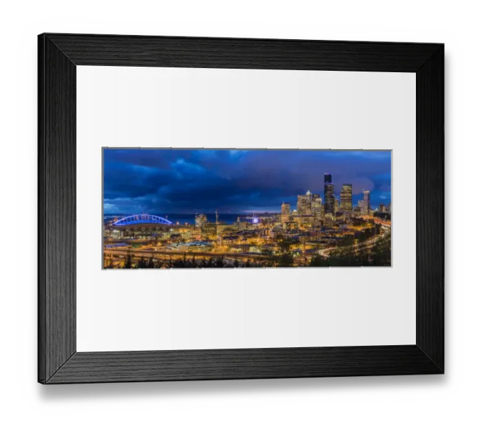Framed Print : City skyline from Jose Rizal Park in downtown Seattle, Washington, USA Framed Print : City skyline from Jose Rizal Park in downtown Seattle, Washington, USA