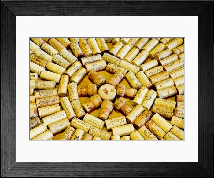 Framed Print : de Vine Wines in Mill Creek is a local favorite Framed Print : de Vine Wines in Mill Creek is a local favorite