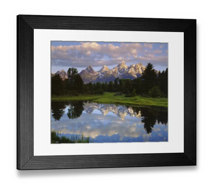 Framed Print : USA; Wyoming, Grand Teton National Park. A Grand Tetons reflecting in the Snake River