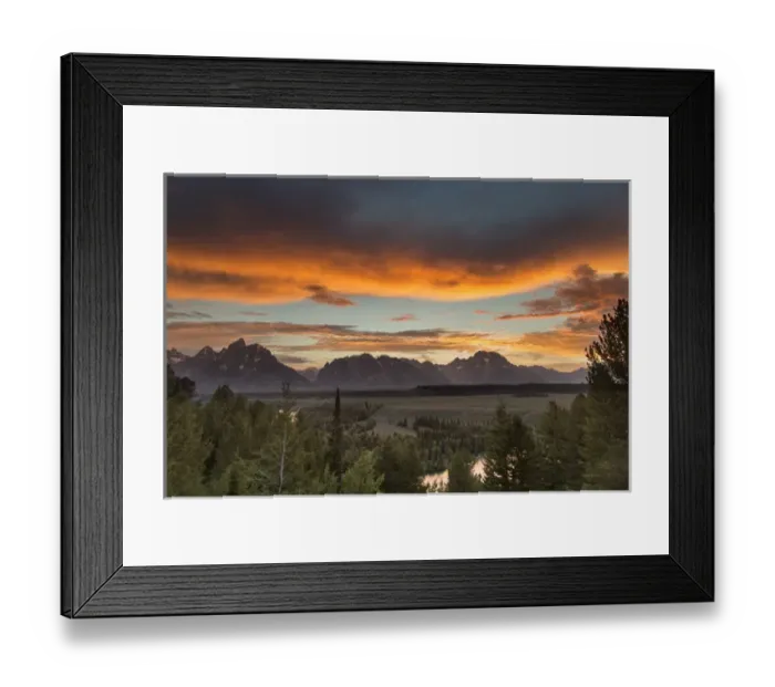 Framed Print : Vivid sunset clouds over the Snake River in Grand Teton National Park, Wyoming, USA Framed Print : Vivid sunset clouds over the Snake River in Grand Teton National Park, Wyoming, USA