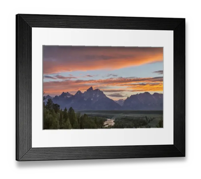 Framed Print : Vivid sunset clouds over the Snake River in Grand Teton National Park, Wyoming, USA Framed Print : Vivid sunset clouds over the Snake River in Grand Teton National Park, Wyoming, USA
