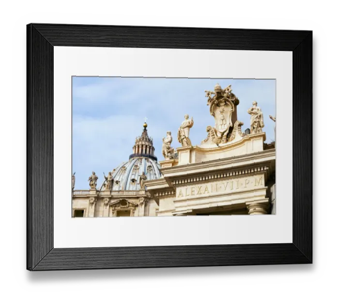 Framed Print : Popes insignia between two statues of saints on the Berninis 17th century colonnade Framed Print : Popes insignia between two statues of saints on the Berninis 17th century colonnade