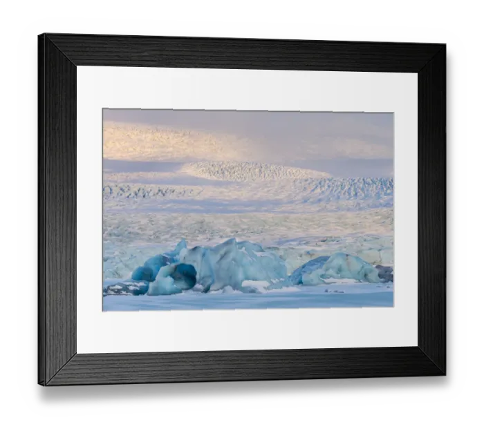 Framed Print : Europe, Iceland, Southwest Iceland, Skaftafell National Park, Vatnajokull Glacier