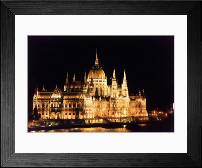 Framed Print : Parliament Building Danube River Reflection Budapest Hungary Framed Print : Parliament Building Danube River Reflection Budapest Hungary