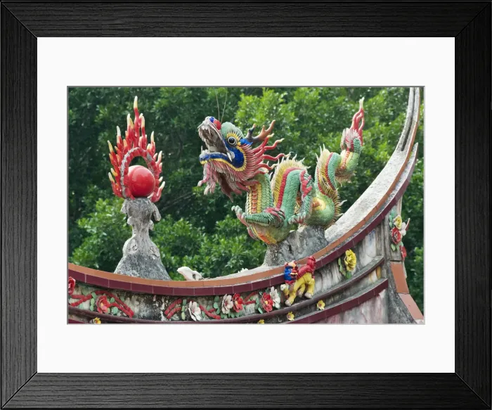Framed Print : Dragon sculpture on the roof of a temple, Xiamen, Fujian Province, China Framed Print : Dragon sculpture on the roof of a temple, Xiamen, Fujian Province, China