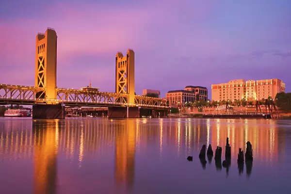 USA, California, Sacramento. Sacramento River and Tower Bridge at sunset. Credit as