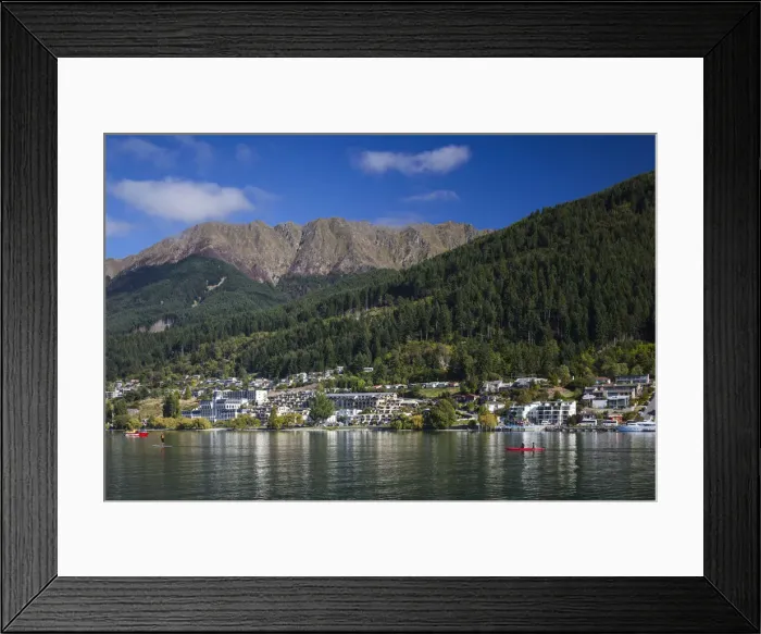 Framed Print : New Zealand, South Island, Otago, Queenstown, harbor view, morning Framed Print : New Zealand, South Island, Otago, Queenstown, harbor view, morning