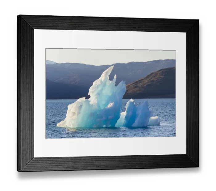 Framed Print : Icebergs drifting in the fjords of southern greenland. America, North America, Greenland Framed Print : Icebergs drifting in the fjords of southern greenland. America, North America, Greenland