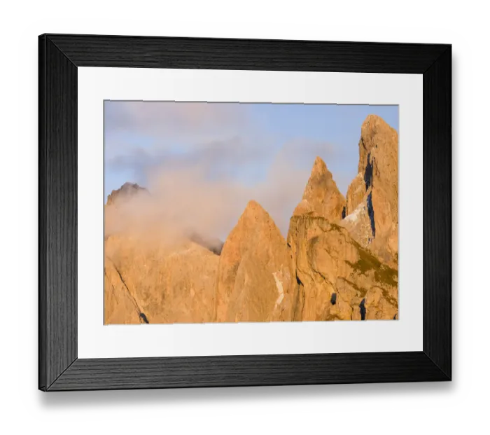 Framed Print : Geisler mountains (Gruppo delle Odle, Le Odle, Odles) in the nature park Puez-Geisler Framed Print : Geisler mountains (Gruppo delle Odle, Le Odle, Odles) in the nature park Puez-Geisler