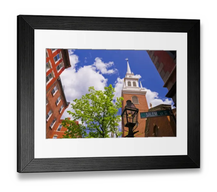 Framed Print : The Old North Church and gas street lamp on the Freedom Trail, Boston, Massachusetts USA Framed Print : The Old North Church and gas street lamp on the Freedom Trail, Boston, Massachusetts USA
