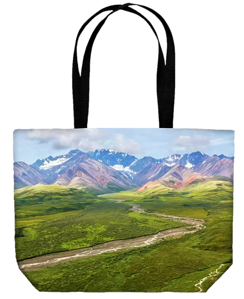 USA, Alaska, Denali National Park. Mountain landscape with Polychrome Pass. Credit as