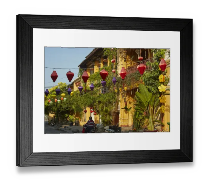 Framed Print : Lanterns and restaurants, Hoi An (UNESCO World Heritage Site), Vietnam Framed Print : Lanterns and restaurants, Hoi An (UNESCO World Heritage Site), Vietnam