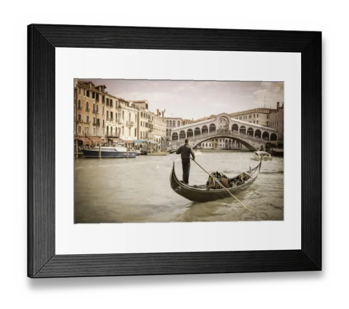 Framed Print : Gondola at the Rialto Bridge on the Grand Canal, Venice, Veneto, Italy Framed Print : Gondola at the Rialto Bridge on the Grand Canal, Venice, Veneto, Italy