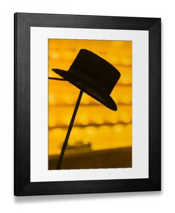 Framed Print : Netherlands, Amsterdam, Jordaan area, tophat and eyeglass shop
