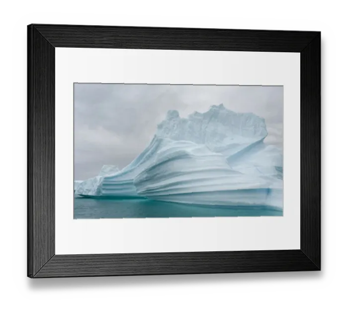 Framed Print : Icebergs drifting in the fjords of southern greenland. America, North America, Greenland Framed Print : Icebergs drifting in the fjords of southern greenland. America, North America, Greenland