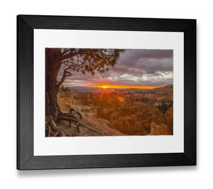 Framed Print : USA, Utah, Bryce Canyon National Park. Sunrise on canyon Framed Print : USA, Utah, Bryce Canyon National Park. Sunrise on canyon